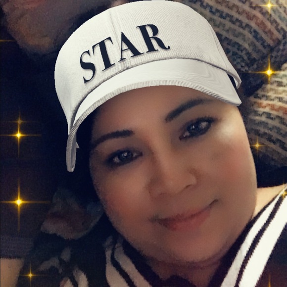 Meet your Posher, Nikki - Picture 1 of 1